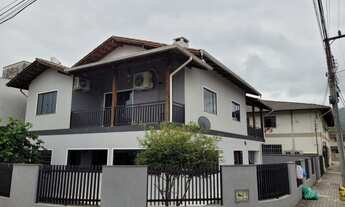 Imagem: 3 dormitórios, 2 vagas na garagem, 120M²