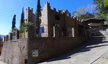 Imagem: 3 dormitórios, 2 banheiro, 2 vagas na garagem