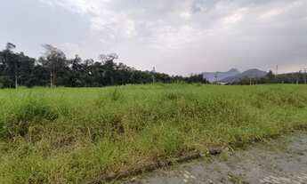 Imagem: Terreno a venda no centro de Schroeder