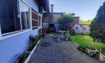 Imagem 2: 4 dormitórios, 2 banheiro, 2 vagas na garagem, 149M² de Área Construída, 149M² de Área Tot