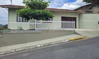 Imagem: 2 dormitórios, 2 banheiro, 1 vaga na garagem