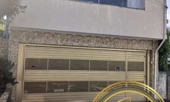 Imagem: Casa a venda na Parada de Taipas