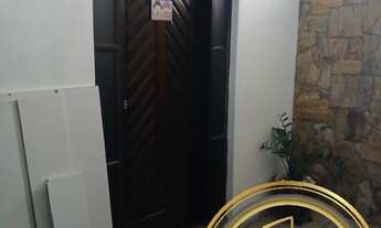 Imagem 4: Casa a venda na Parada de Taipas