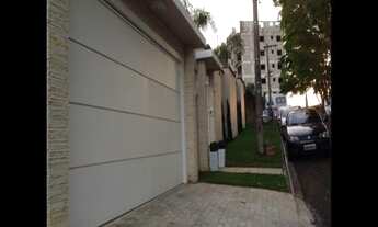 Imagem: Casa com 720m2 de terreno e 400m2 área