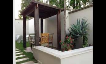 Imagem 4: Casa com 720m2 de terreno e 400m2 área construída, sendo 4 suítes, 5 salas sendo 2 com lar