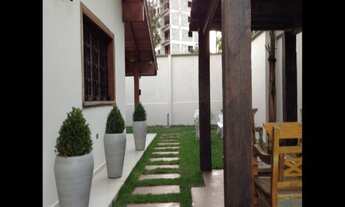 Imagem 5: Casa com 720m2 de terreno e 400m2 área construída, sendo 4 suítes, 5 salas sendo 2 com lar