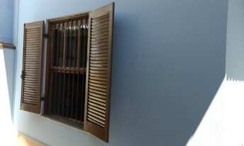 Imagem 4: Casa térrea com dois dormitórios sendo uma suíte, sala ampla, cozinha, área de serviço int