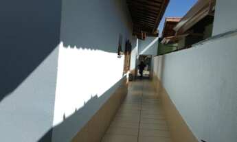 Imagem 5: Casa térrea com dois dormitórios sendo uma suíte, sala ampla, cozinha, área de serviço int