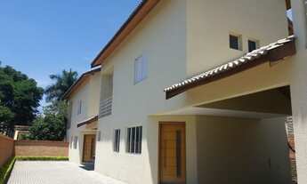 Imagem 2: Sobrado em Condomínio em bairro bem localizado, próximo ao Centro da cidade com: Três s