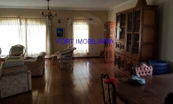 Imagem 5: Casa em bairro privilegiado, área nobre de Atibaia. Com Pomar, Edicula Um salão com cozin