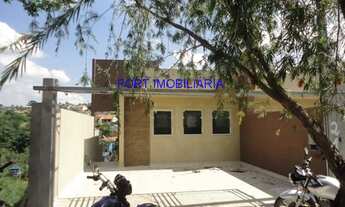 Imagem: Casa em bairro central. Vende com ou sem