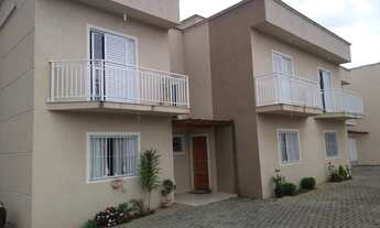 Imagem 2: Lindo sobrado em um condomínio com apenas quatro casas!