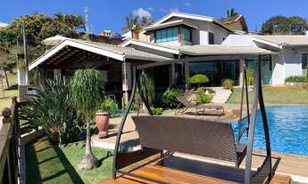 Imagem 2: Linda casa com 450m² de construção distribuídos em 900m² de terreno, projeto totalmente r