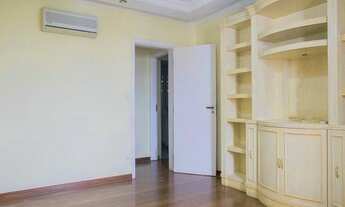 Imagem 6: 4 dormitórios, 2 suíte, 3 vagas na garagem, 259M² de Área Construída