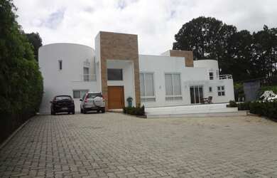 Imagem 4: 4 dormitórios, 4 suíte, 6 banheiro, 5 vagas na garagem