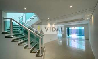 Imagem: SOBRADO À VENDA COM 3 SUÍTES E PISCINA