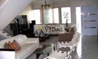 Imagem: SOBRADO À VENDA COM 3 DORMITÓRIOS E PISCINA