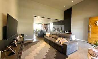 Imagem: CASA TÉRREA COM 3 SUÍTES E PISCINA NO