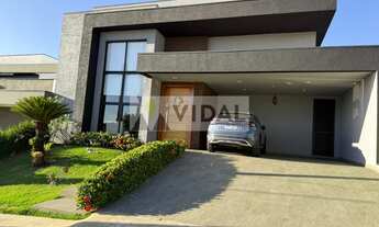 Imagem: CASA TÉRREA COM 3 SUÍTES E PISCINA NO