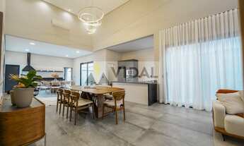 Imagem 3: CASA TÉRREA À VENDA COM 3 SUÍTES, ESCRITÓRIO E PISCINA NO CONDOMÍNIO CHÁCARA ONDINA R$2.29