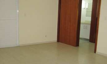 Imagem 3: 3 dormitórios, 2 suíte, 4 vagas na garagem, 327M² de Área Construída