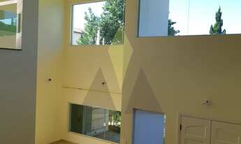 Imagem 3: SOBRADO COM 3 PAVIMENTOS, 4 SUÍTES E PISCINA PARA LOCAÇÃO NO CONDOMÍNIO GRANJA OLGA 3 EM S