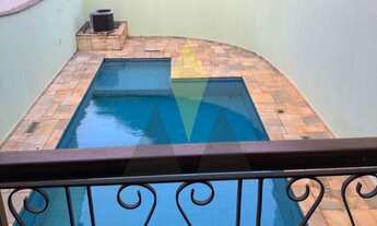 Imagem: 5 dormitórios, 1 suítes, 6 vagas na garagem