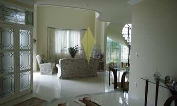 Imagem 2: 3 dormitórios, 3 suíte, 7 banheiro, 4 vagas na garagem, 450M² de Área Construída