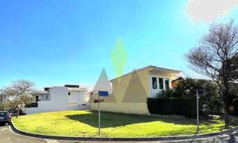 Imagem: TERRENO DE ESQUINA À VENDA NO CONDOMÍNIO