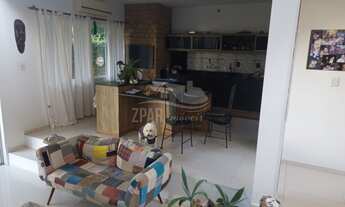 Imagem 7: Imperdível casa à venda em Porto Alegre-RS, bairro Ipanema! 3 quartos, 3 suítes, 2 salas