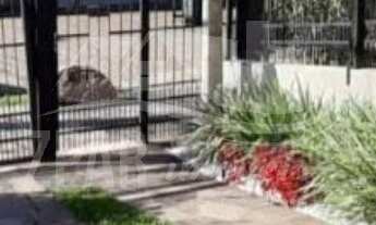 Imagem: 3 dormitórios, 1 suítes, 2 banheiro, 4