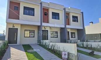 Imagem: Casa à venda em Porto Alegre-RS, bairro