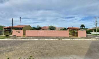 Imagem 3: Linda casa com amplo pátio