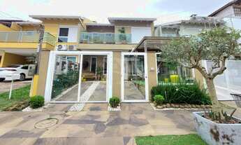 Imagem: 4 dormitórios, 1 suítes, 3 banheiro, 1