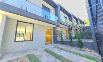 Imagem 2: Casa com 3 dormitórios à venda no Bairro Tristeza em Porto Alegre