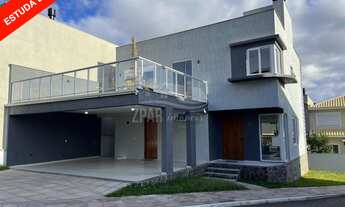 Imagem: Lindo sobrado com 3 suítes localizado no