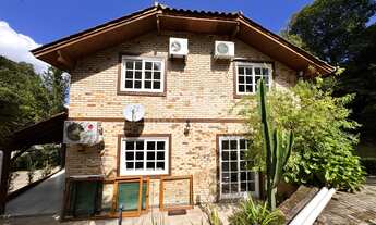 Imagem: 3 dormitórios, 1 suítes, 2 banheiro, 1