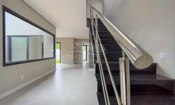 Imagem 7: Imóvel de Alto Padrão em Condomínio Fechado com 3 Quartos e 2 Vagas de Garagem na Cidade d