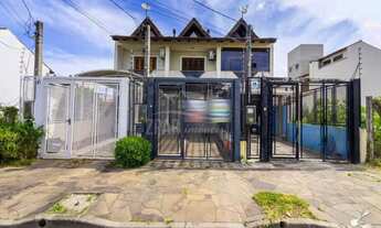 Imagem: Sobrado à Venda em Porto Alegre-RS, Bairro