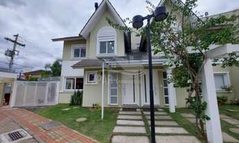 Imagem: Sobrado de alto padrão no Condominio Lagos