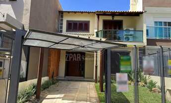 Imagem: Casa à venda em Porto Alegre-RS, bairro