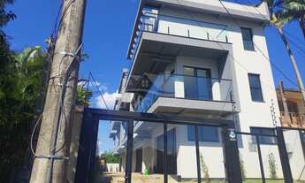 Imagem: Casa de luxo em condomínio na Tristeza