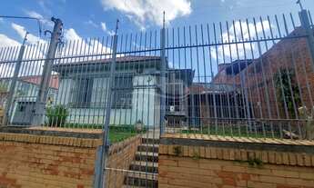 Imagem: 3 dormitórios, 1 suítes, 3 banheiro, 4