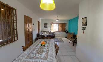 Imagem 3: Casa com 3 dormitório(s) no bairro Urubatã em Porto Alegre