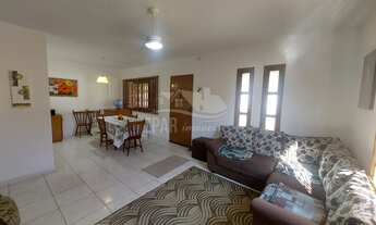 Imagem 2: Casa com 3 dormitório(s) no bairro Urubatã em Porto Alegre