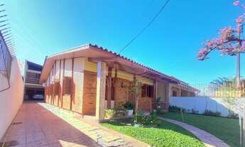 Imagem: Casa com 3 dormitório(s) no bairro Urubatã