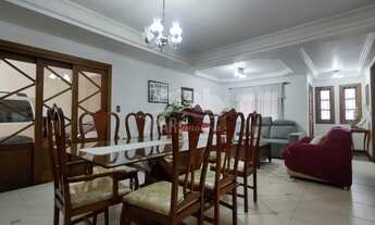 Imagem: 4 dormitórios, 1 suítes, 3 banheiro, 5