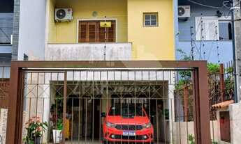 Imagem: Imperdível Sobrado à Venda em Porto Alegre-RS