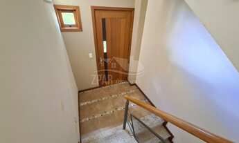 Imagem 6: 3 dormitórios, 1 suítes, 3 banheiro, 4 vagas na garagem, 279M² de Área Construída