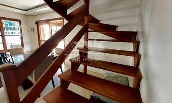 Imagem 7: Impecável Sobrado à Venda em Porto Alegre-RS, Bairro Hípica - 4 Quartos, 210m² de Área